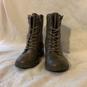 Boots (size 10W)